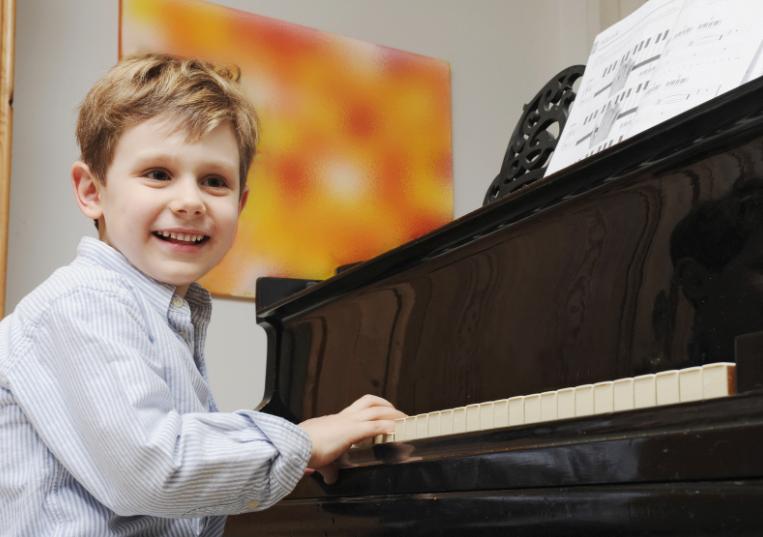 孩子抵触学钢琴怎么办