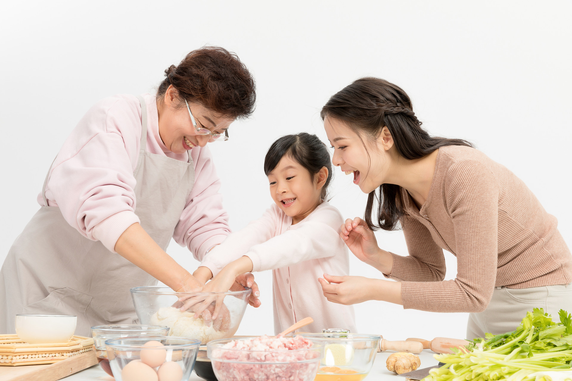 婆媳之间的矛盾儿子应该怎么处理