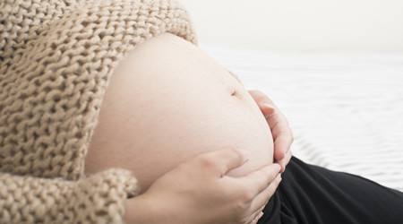 孕晚期肚子发紧原因