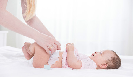 出生1-4周的宝宝正常发育指标大全。