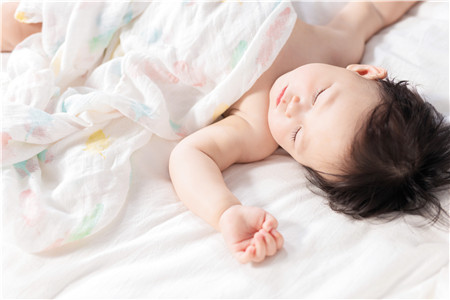 怎么样推拿宝宝可以缓解吐奶 推拿这五个穴位帮助缓解吐奶