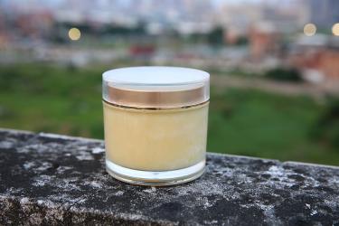 蜂王浆和蜂王胎的区别