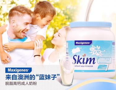 美可卓脱脂奶粉晚上可以喝吗