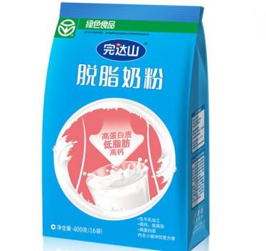 完达山脱脂奶粉含糖吗