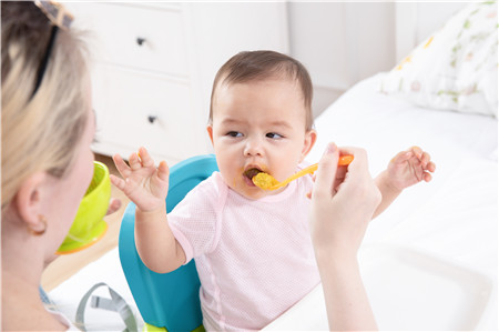 8个月婴儿便秘吃什么 吃这个能帮助排便