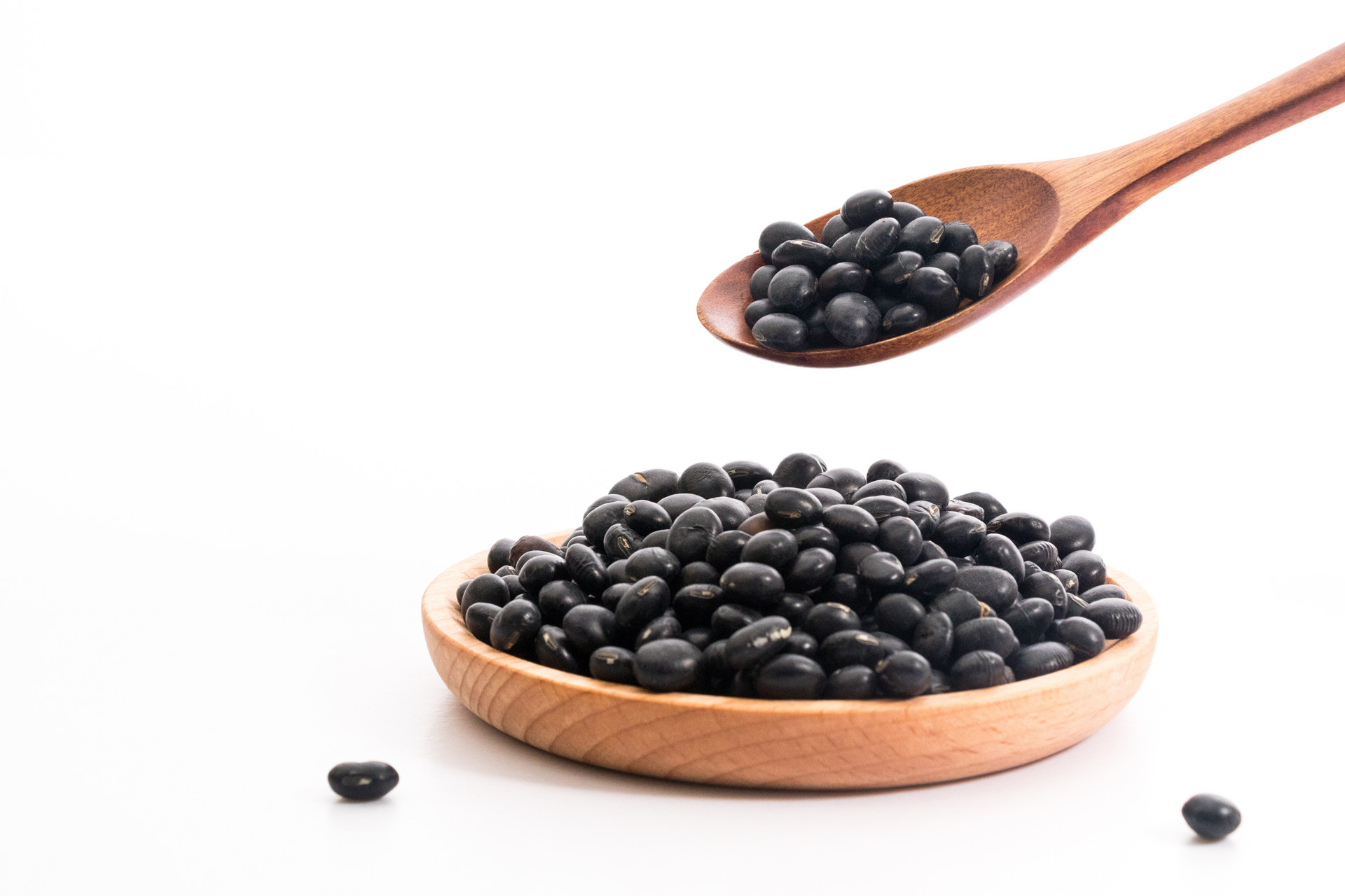 黑豆的功效与作用禁忌及食用方法
