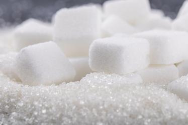 白砂糖和绵白糖的区别