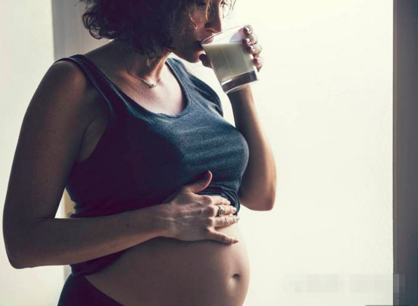 懷孕期間，每天喝豆漿和每天喝牛奶有啥區別？10個月後差距大