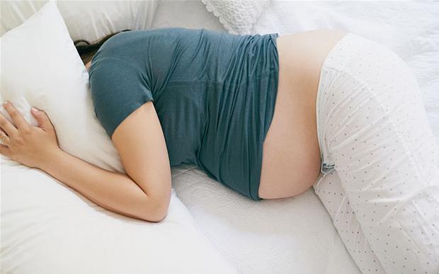 怀孕的时候，随着胎儿发育，孕妈会感受不同的疼痛感，如何缓解