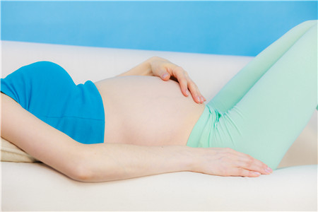 孕三月的胎教方法 孕妈须知的孕3月胎教重点抚摩胎教