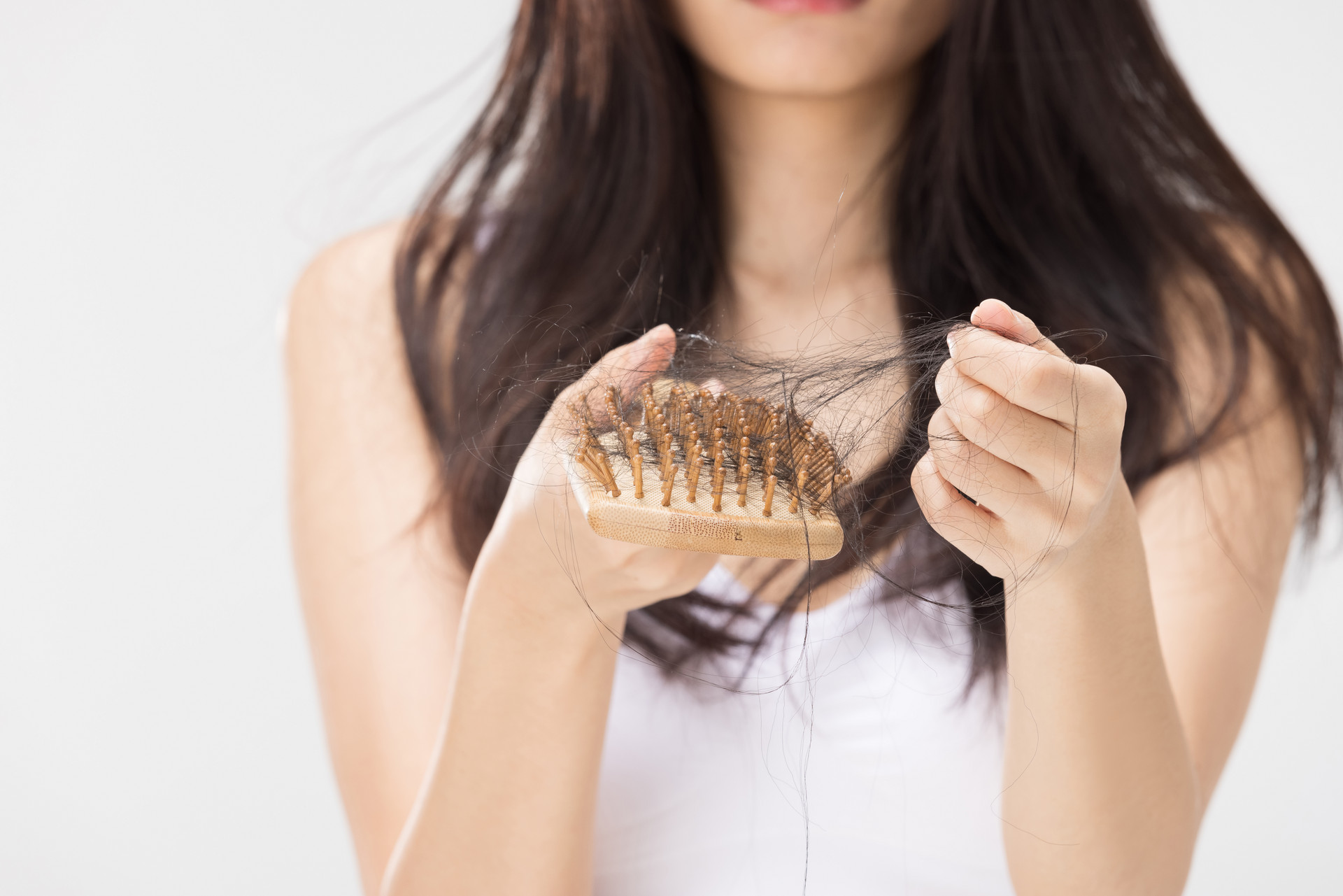 产后脱发一般会持续多久才恢复正常 产后脱发严重怎么调理