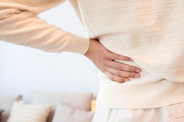 产后左侧腰疼痛是什么原因