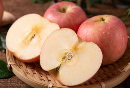 吃苹果为什么不能吃苹果核