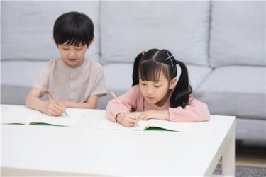 二十年后的家乡400字想象作文 二十年后的家乡400字想象作文