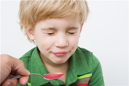 小孩喉咙有痰能吃阿奇霉素吗