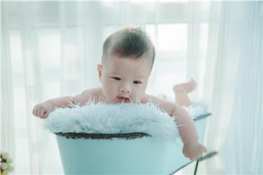 新生儿为什么会得湿疹 婴儿湿疹怎么治疗