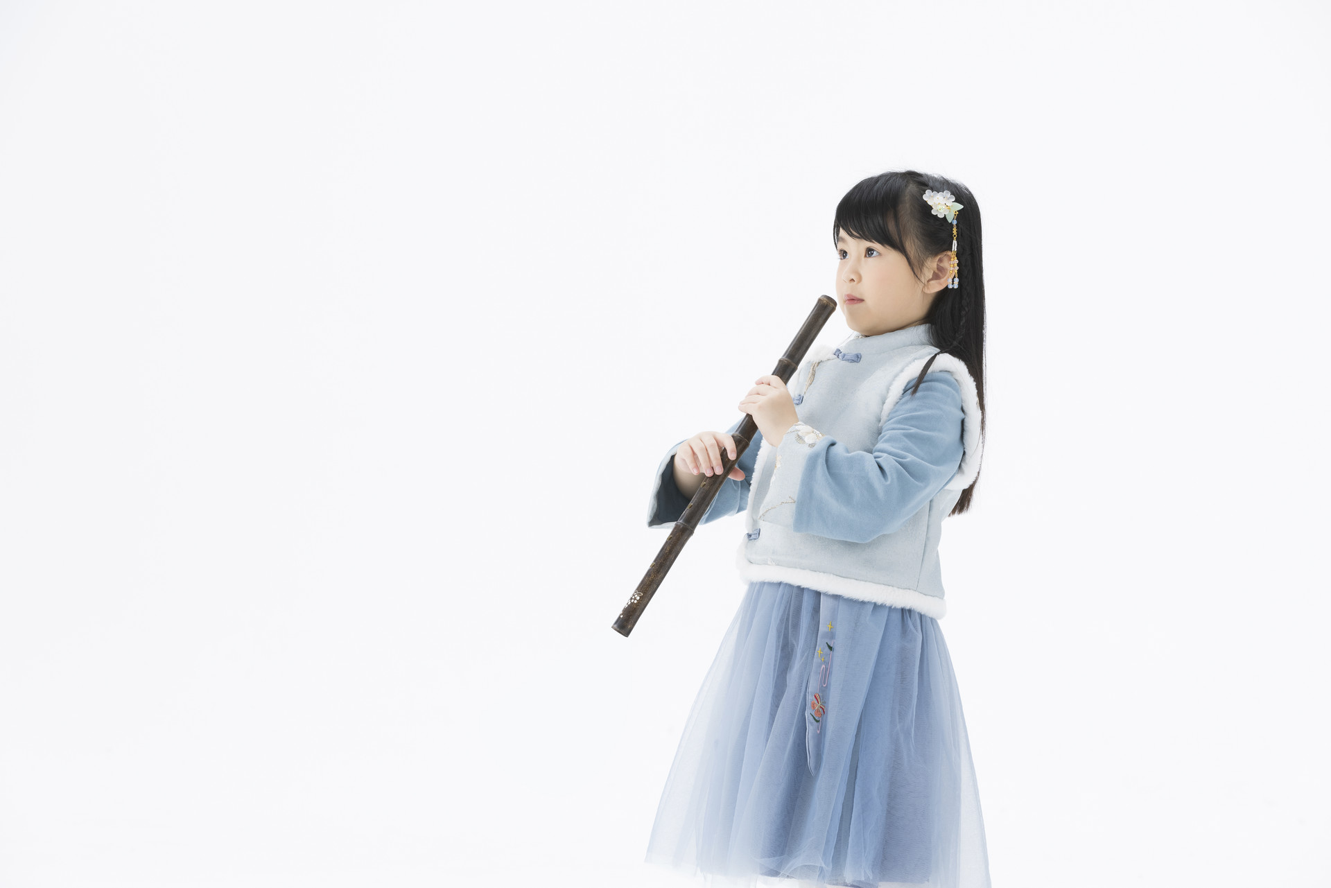 属虎女孩高雅有涵养的名字