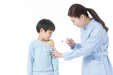 小孩打乙肝疫苗后发烧是正常的吗