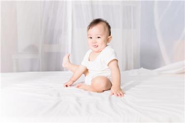 婴儿猛涨期会频繁的伸懒腰吗