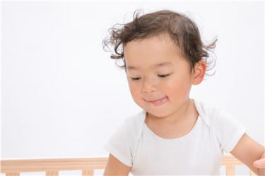  小儿抽动症是什么 引起小儿抽动症的病因都有哪些
