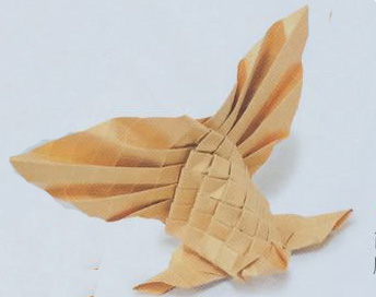 折纸带鱼鳞的鱼步骤图