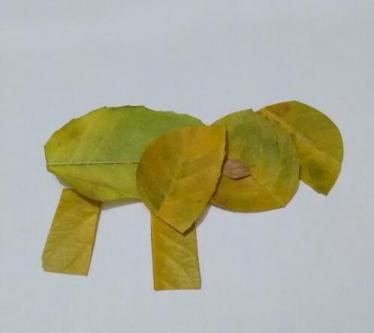 树叶贴画大象制作步骤