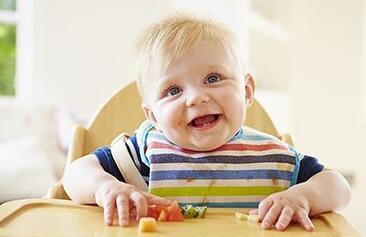 婴儿期添加营养辅食6原则