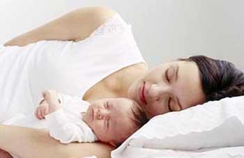 让宝宝主动按时睡觉的小方法