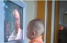 婴儿看电视妨碍学说话