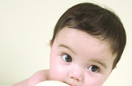 新生儿肢体语言 你懂多少？