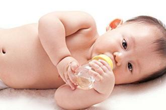 一岁半宝宝发烧物理降温法大全