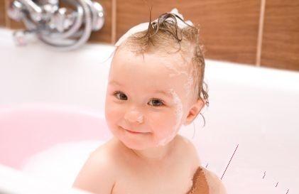 夏天宝宝长痱子怎么办