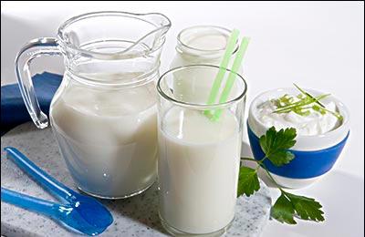 宝宝几岁可以吃酸奶