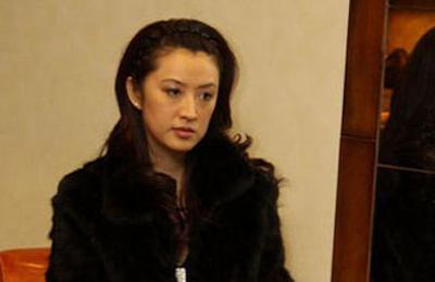王志文妻子陈坚红身家过亿 王志文妻子背景曝光