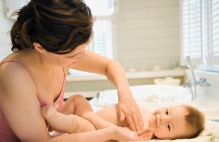 宝宝传染水痘的治疗与护理