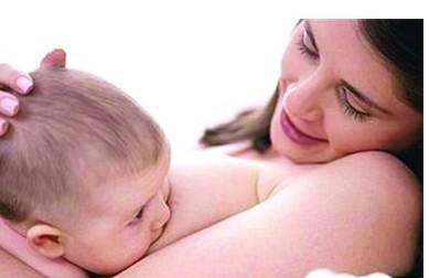 哺乳期胀奶的有效处理方式