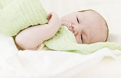 湿疹宝宝的家庭护理全面指导