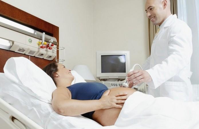 身体健康孕妇何时入院待产