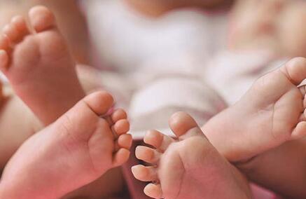 双胞胎和早产儿如何哺乳