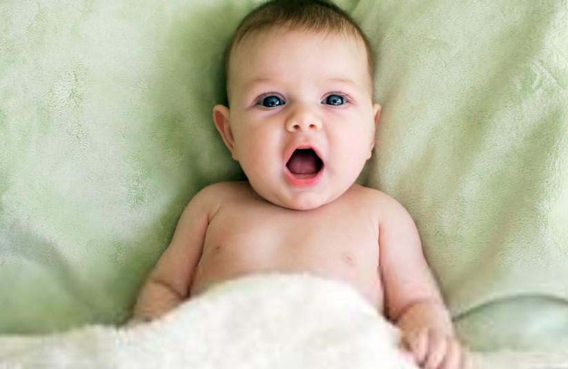 宝宝口臭当心是疾病的前兆