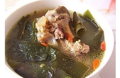 孕前排毒营养食谱：棒骨海带汤