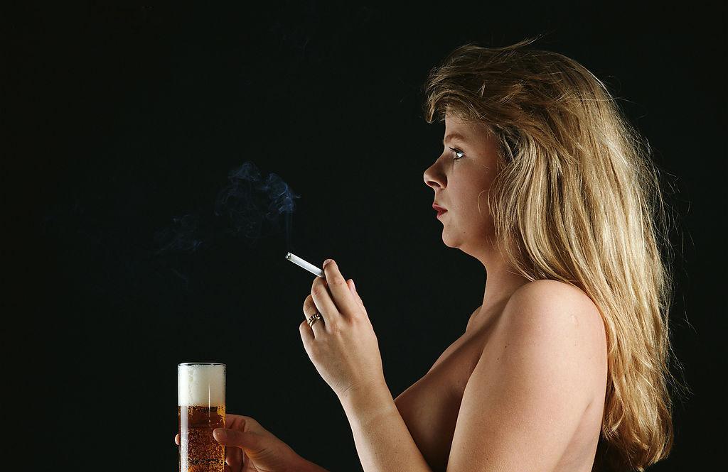 孕妇吸烟导致胎儿多动症