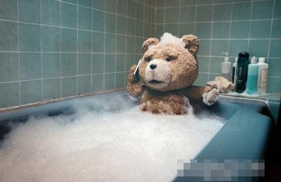 电影《泰迪熊（TED）》北美票房称雄 网友们呼唤引进中国