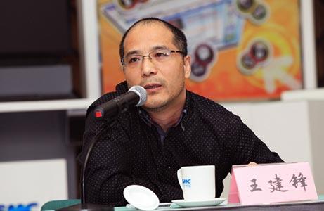 收视率黑幕爆料者——《皇帝的新装》中的小孩