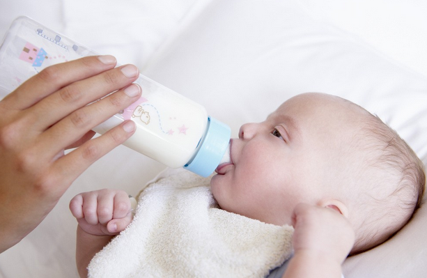 返潮期如何保存好婴儿奶粉