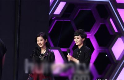 《快乐大本营》：“铜雀台”剧组来宣传