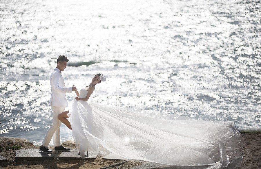 “金太狼”王雷大婚在即 与李小萌唯美婚纱照曝光