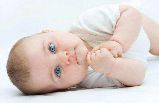 启初：为初生宝宝提供最适合的肌肤呵护力