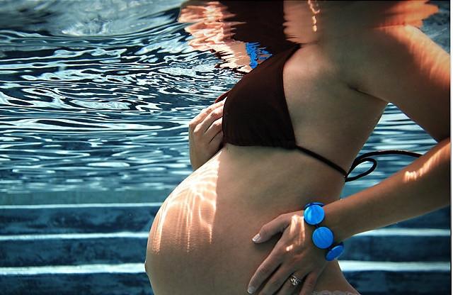 孕妇夏天游泳注意事项