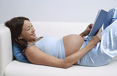 胎儿性格胎教宜在孕8月时进行
